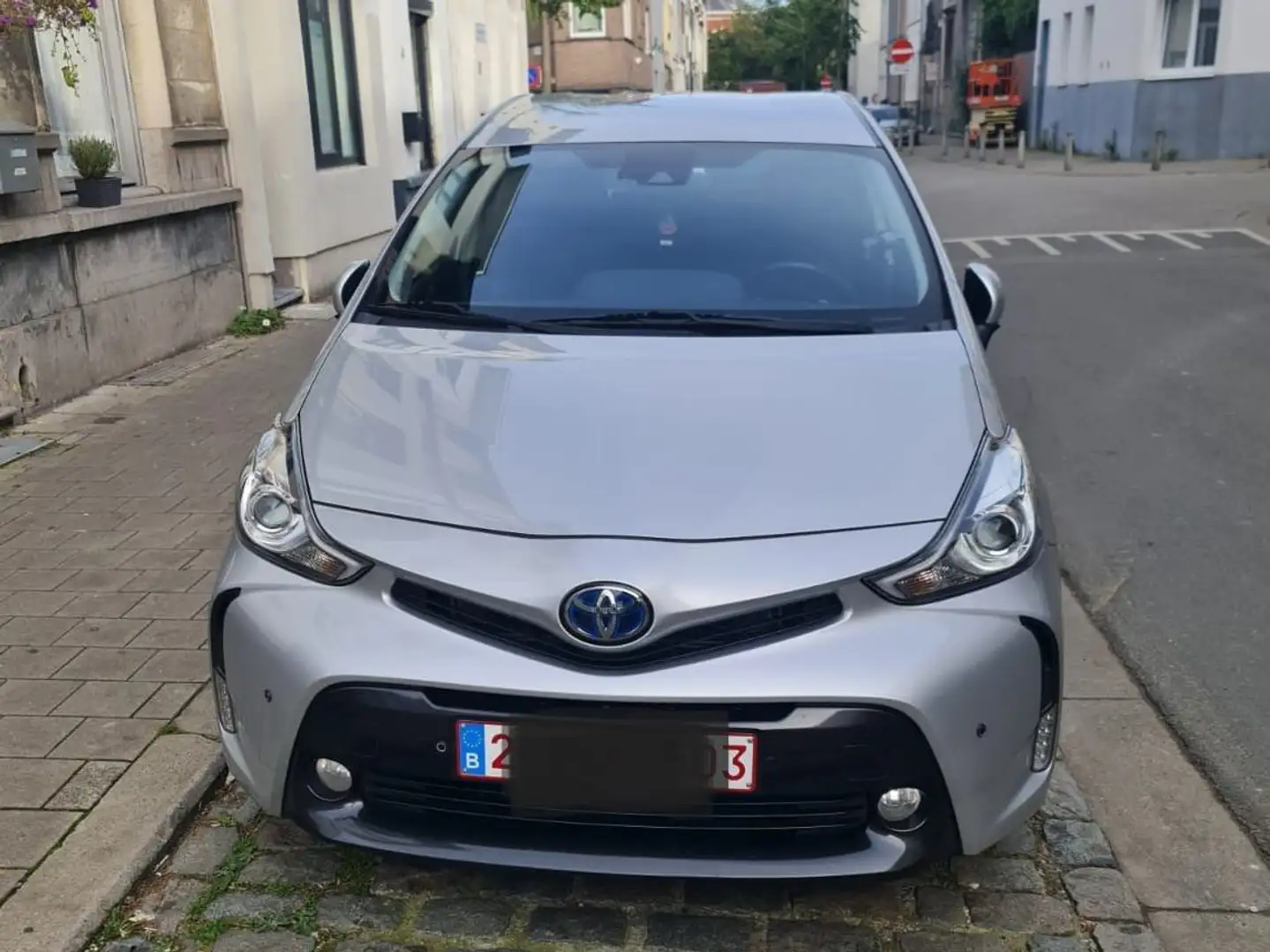 Toyota Prius+ - 1