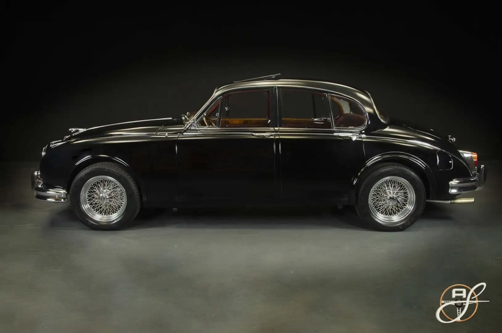 Jaguar Mk II 3.8 Nero - 2