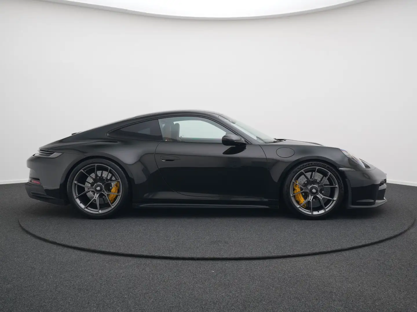 Porsche 992 GT3 Touring Grün - 2