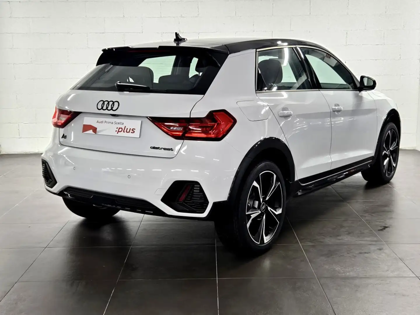 Audi A1 allstreet 30 1.0 tfsi Identity Contrast 116cv s tronic Blanc - 2
