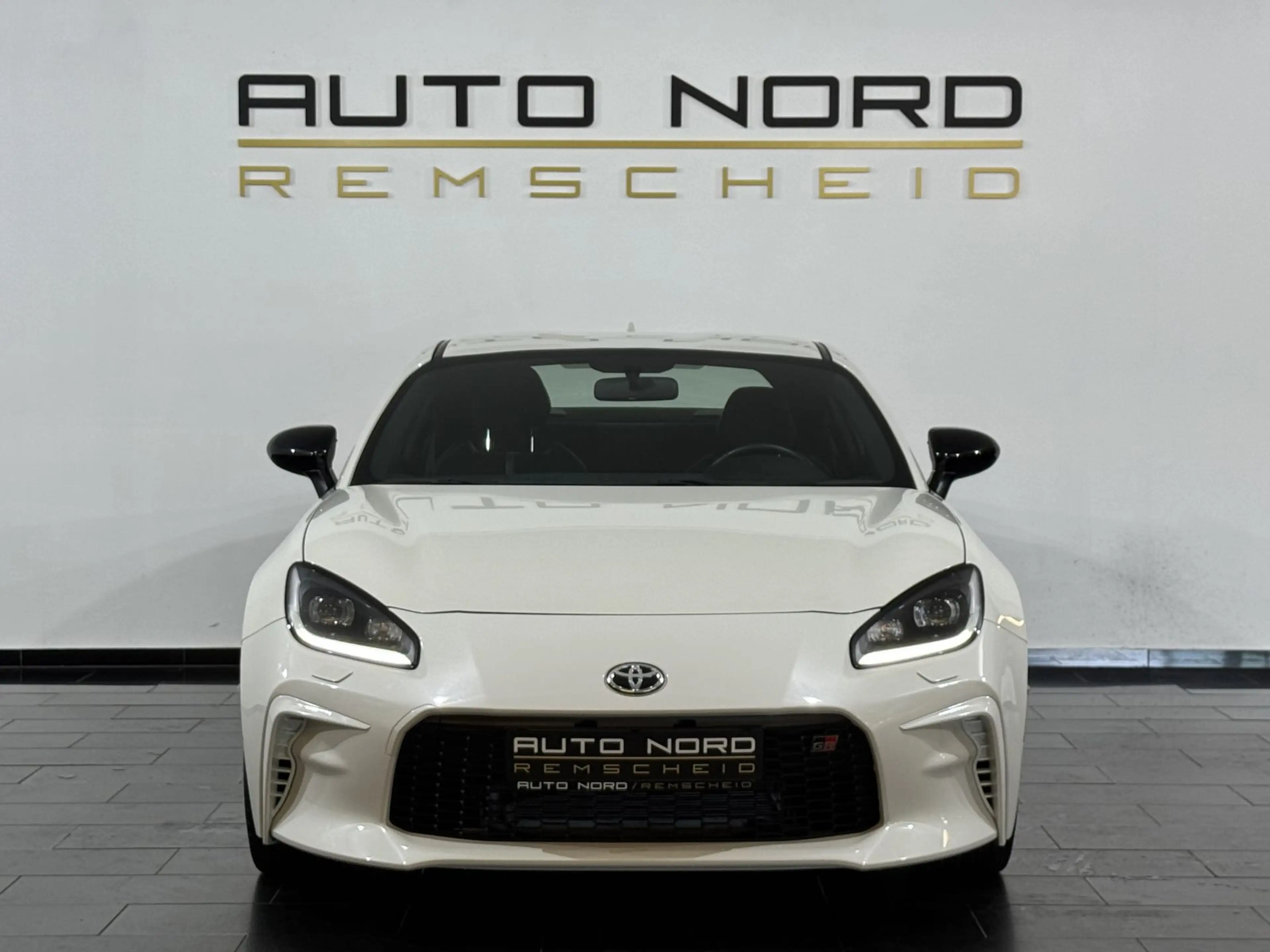 Toyota GR86 Premium *Virtual*Kamera*Tempomat*1.Hand* — photo 2