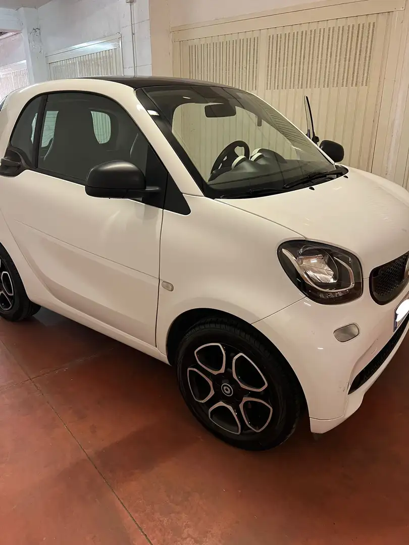 smart forTwo Fortwo III 2015 1.0 Passion 71cv twinamic Bianco - 1