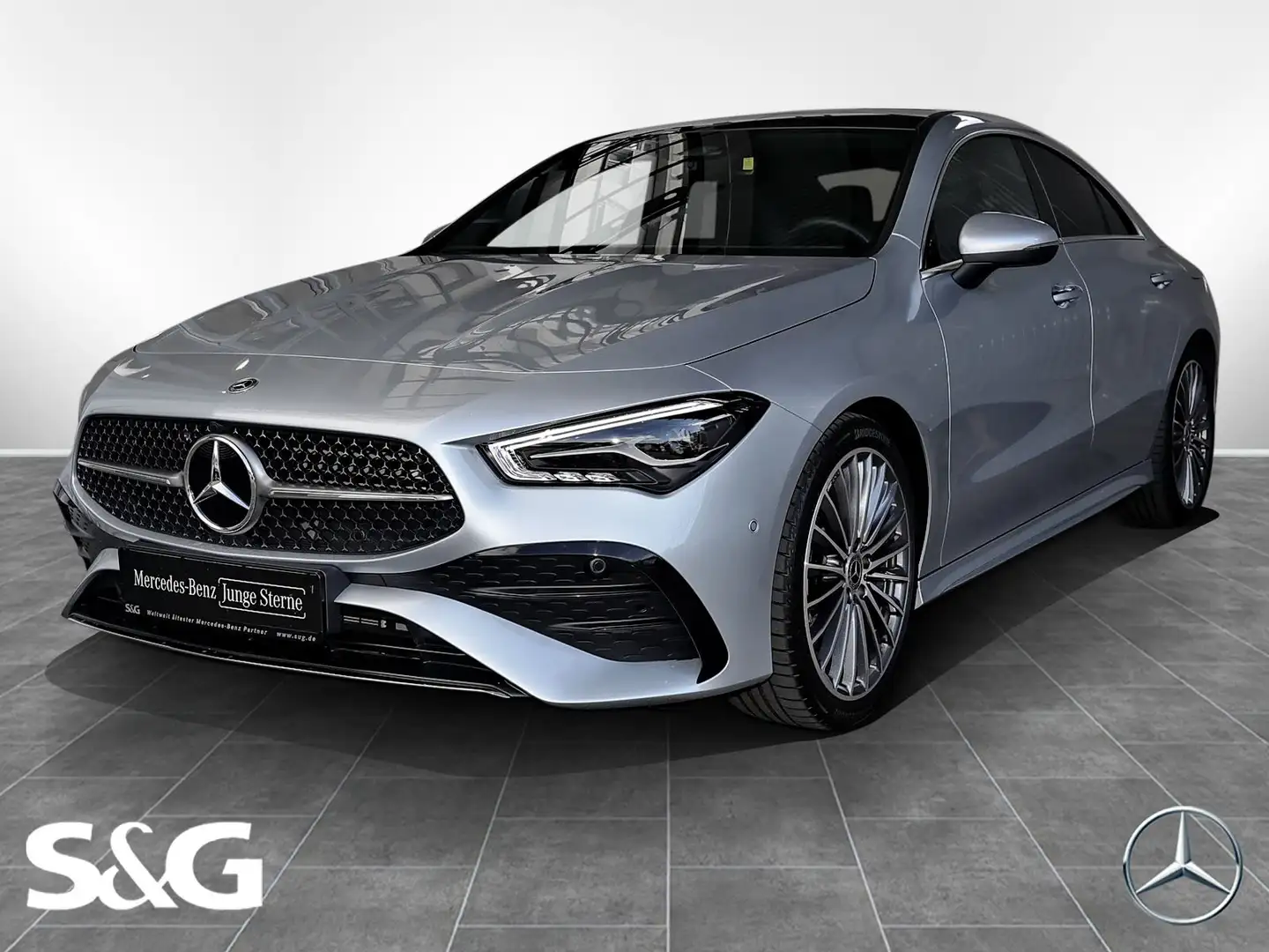 Mercedes-Benz CLA 200 Coupé AMG PANORAMA+HEADUP+TOTWINKEL+19" Silber - 1