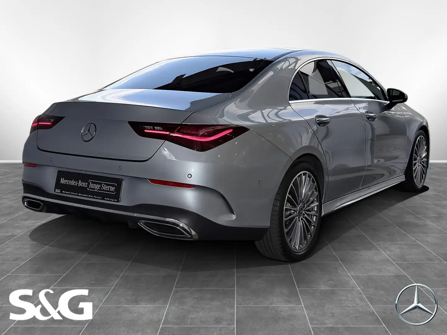 Mercedes-Benz CLA 200 Coupé AMG PANORAMA+HEADUP+TOTWINKEL+19" Silber - 2