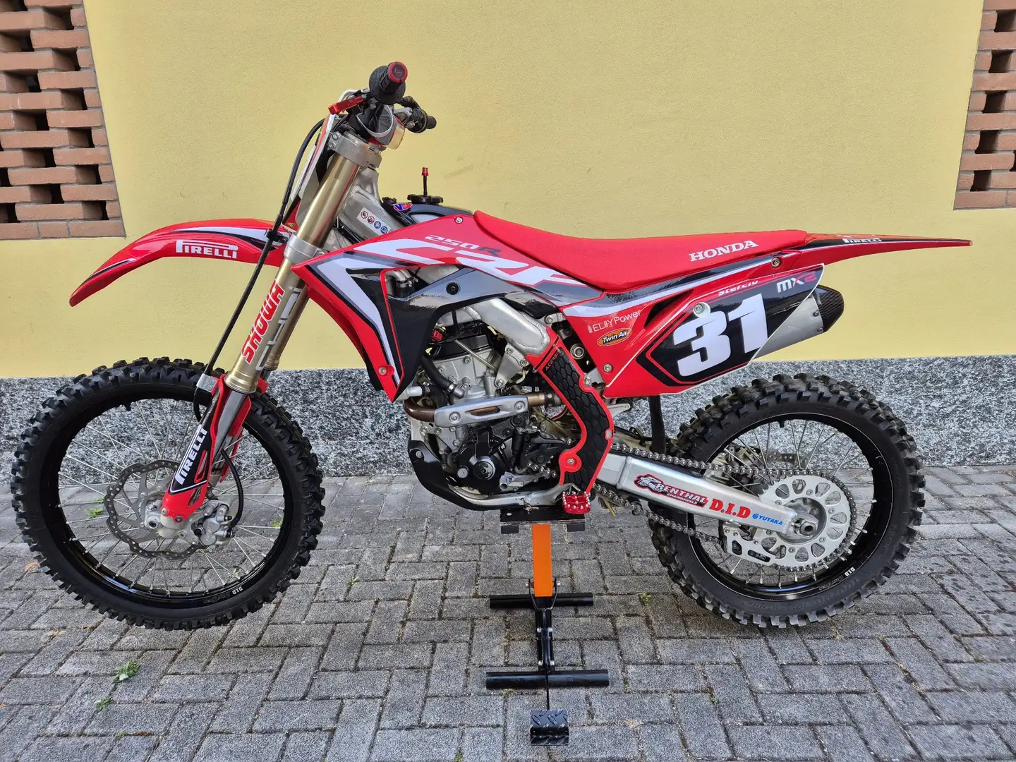 Honda CRF 250 Rouge - 1