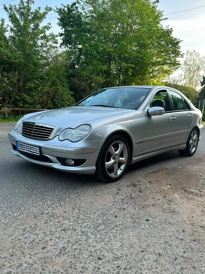 Mercedes-Benz C 240 Avantgarde, foto 2