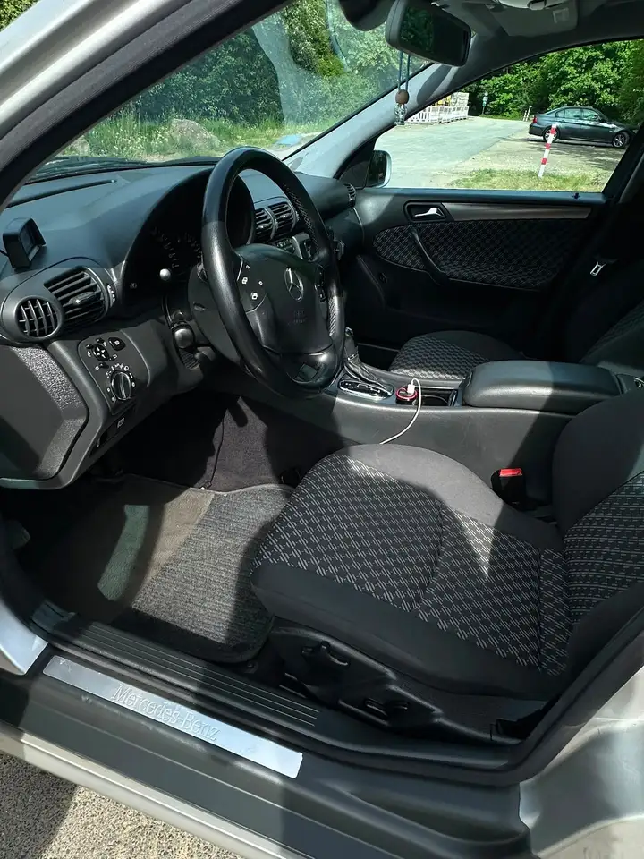 Mercedes-Benz C 240 Avantgarde, foto 12