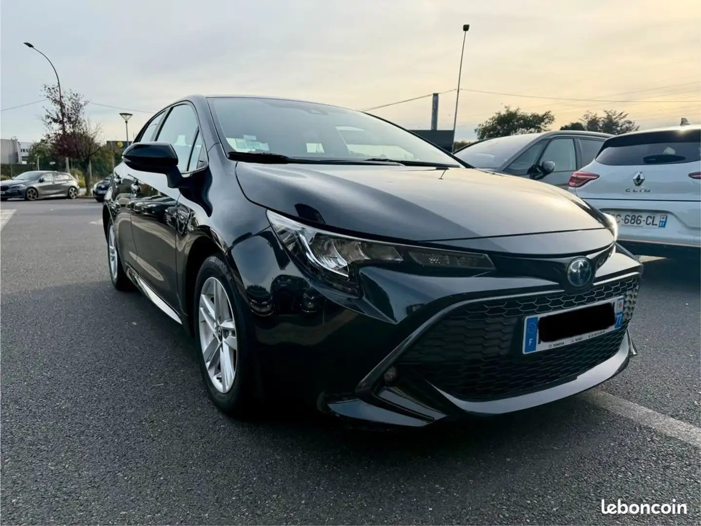 Toyota Corolla hydride 1.8 122h dynamic 1ere main-entretien Nero - 1