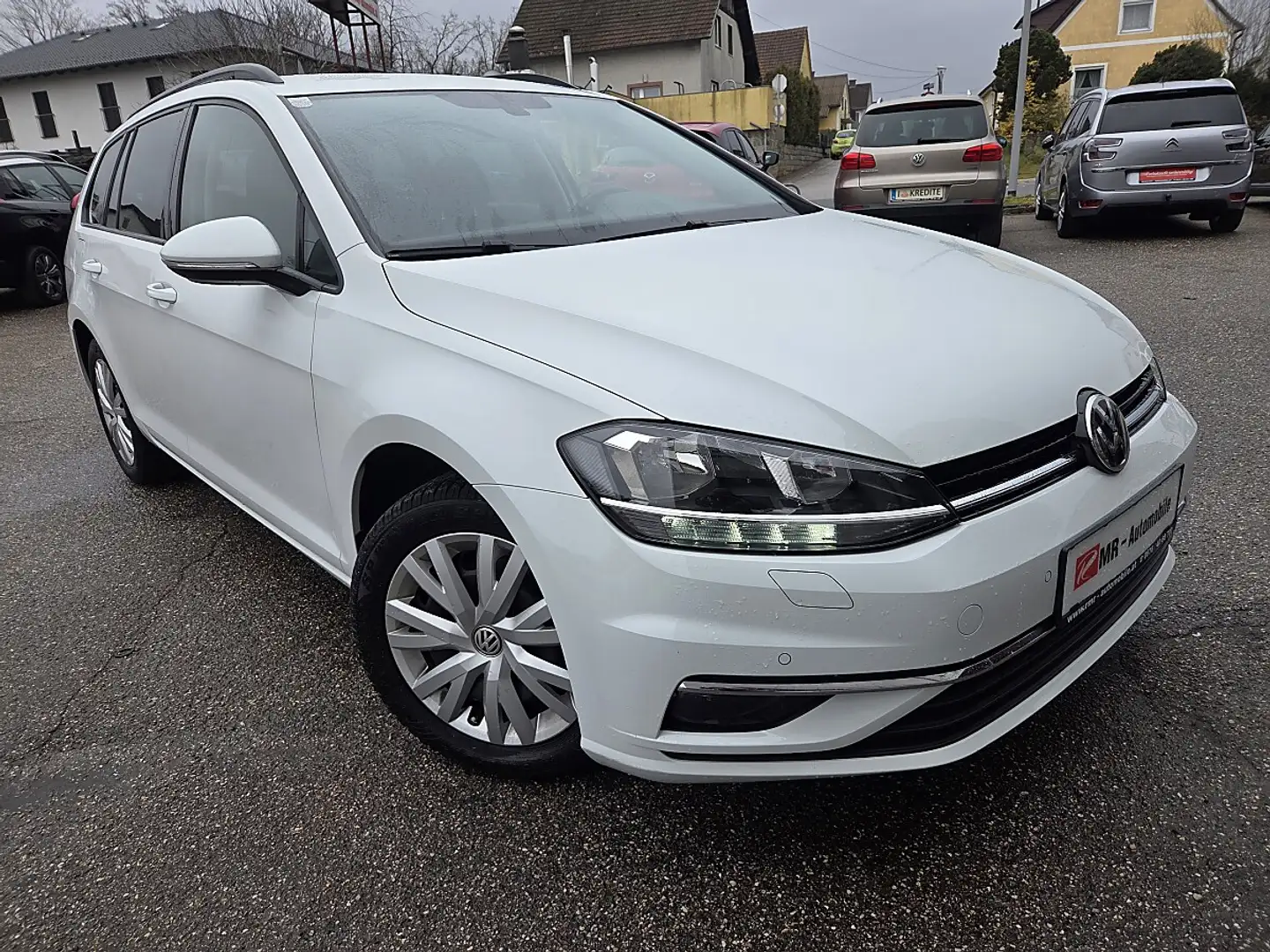 Volkswagen Golf Variant Comfortline 1,6 TDI SCR DSG Weiß - 1