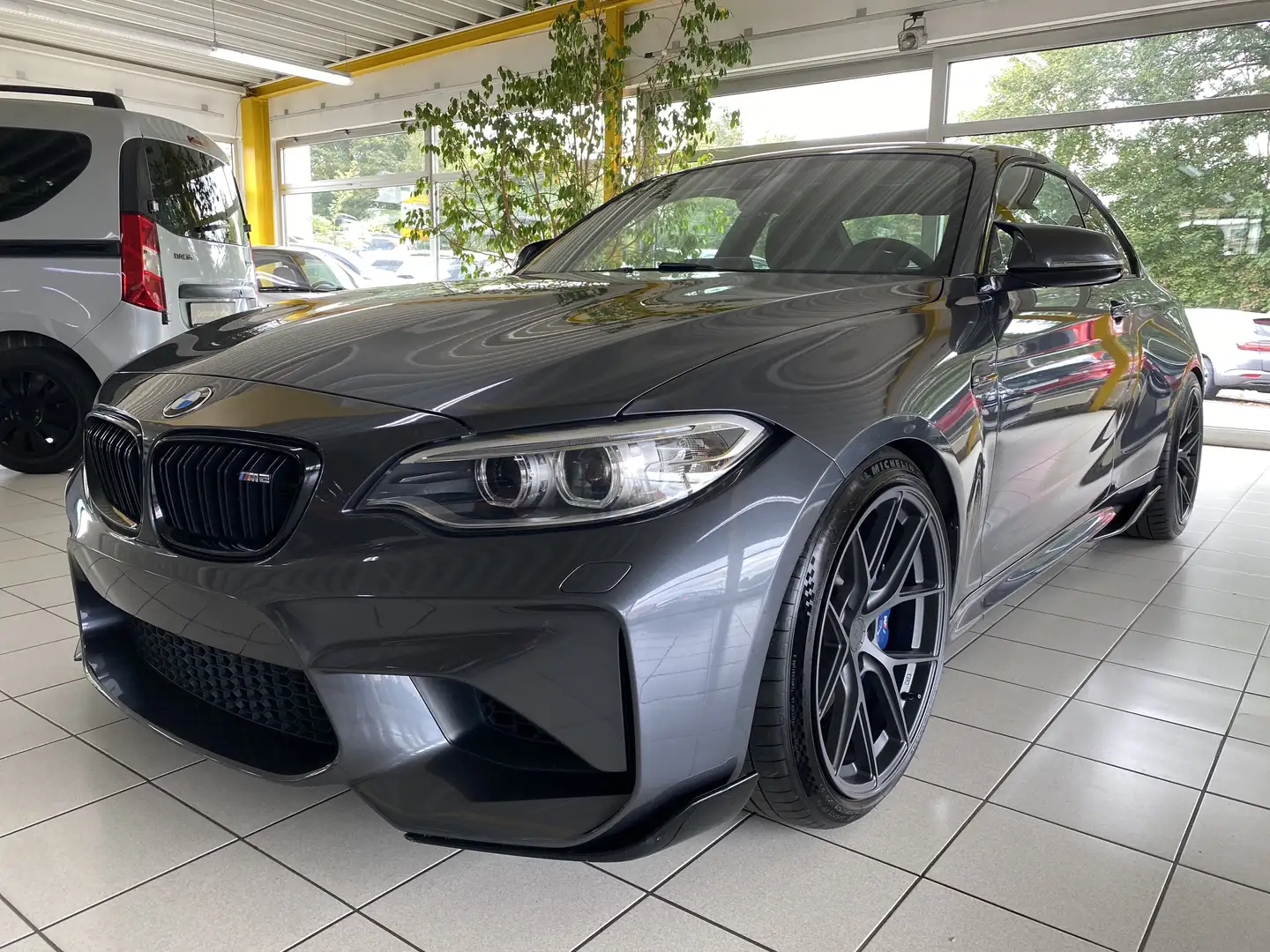 BMW M2 Basis Gris - 2