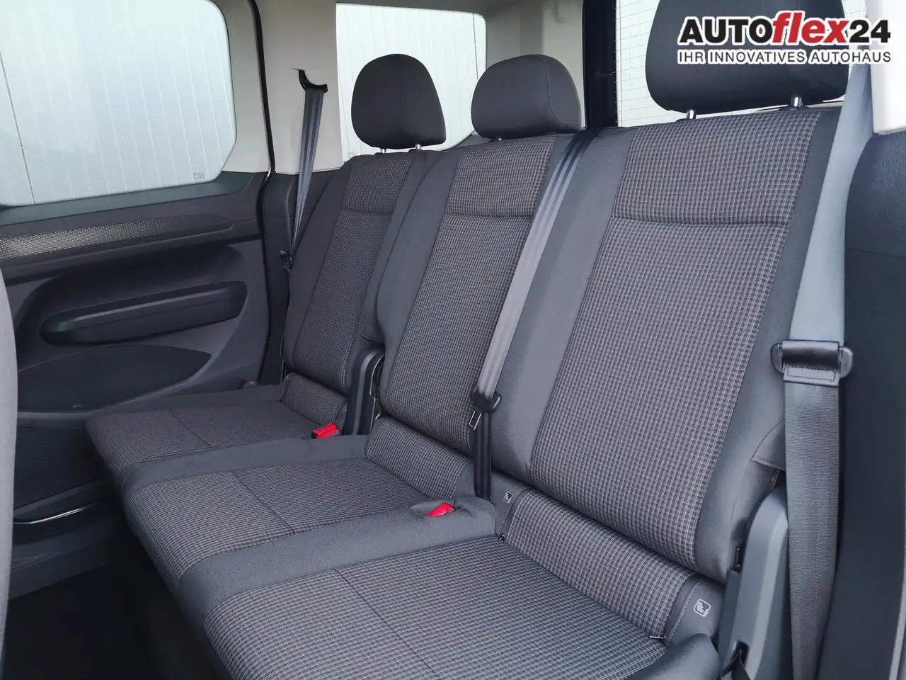 Volkswagen Caddy Basis 1.5TSI DSG Sport Edition ACC Kam GV5 App ... 7