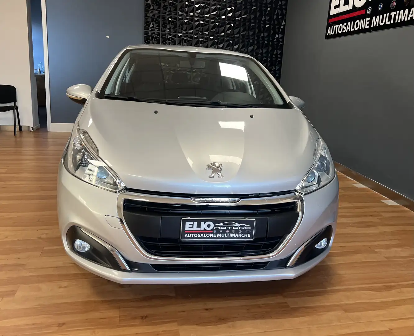 Peugeot 208 5p 1.2 puretech Allure gpl 82cv - 2