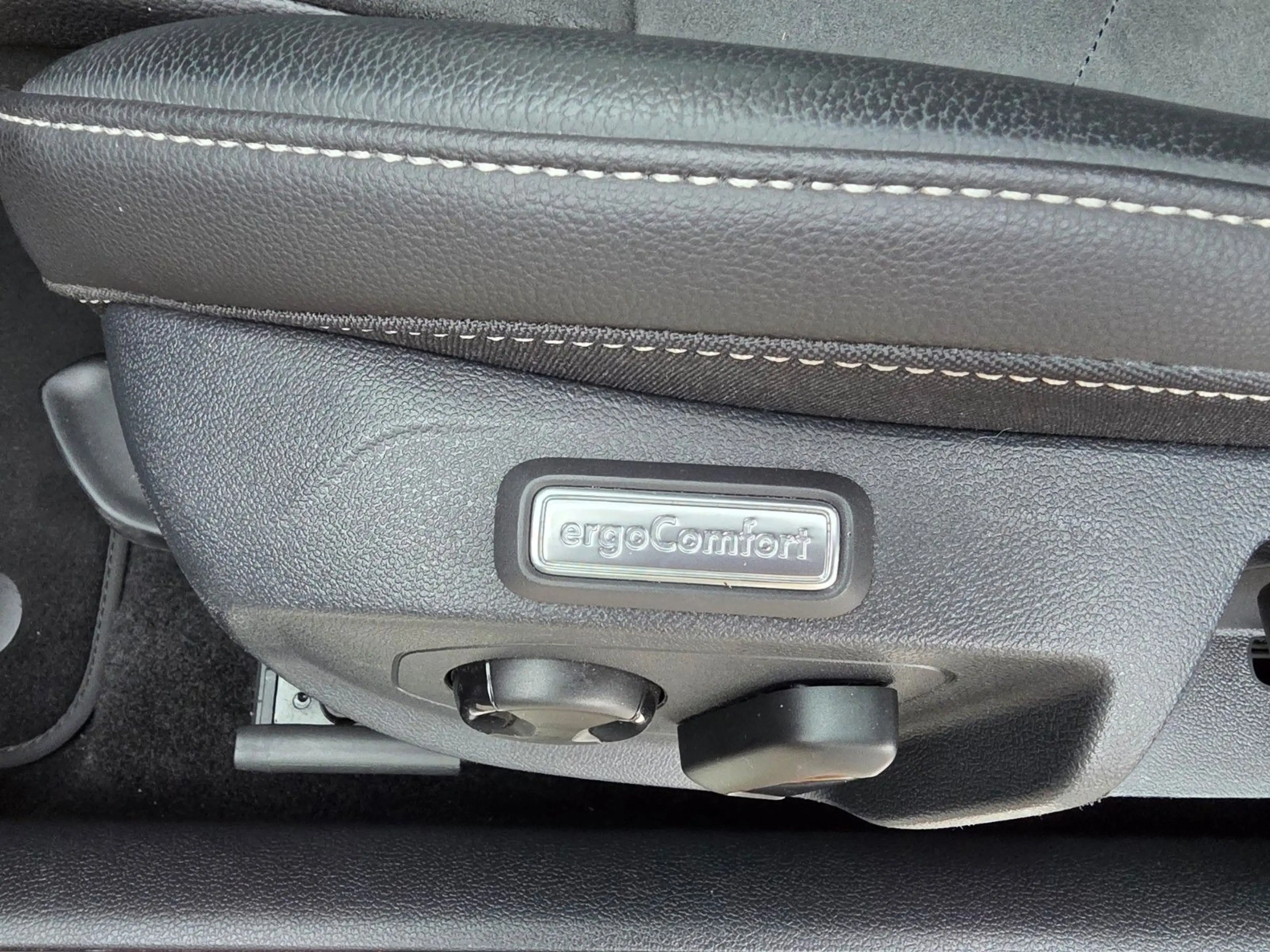 Volkswagen Arteon SB 2,0TDI Elegance, LED DSG AHK NAVI SHZ — photo 14