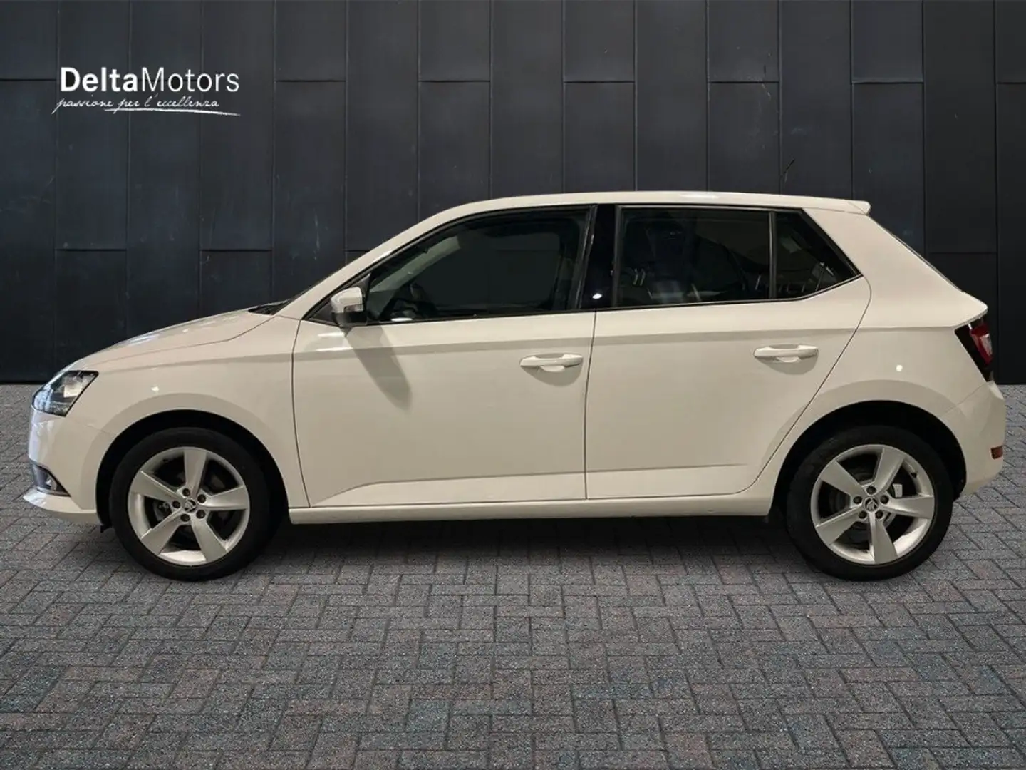 Skoda Fabia 5 Porte 1.0 MPI Design Edition Bianco - 2