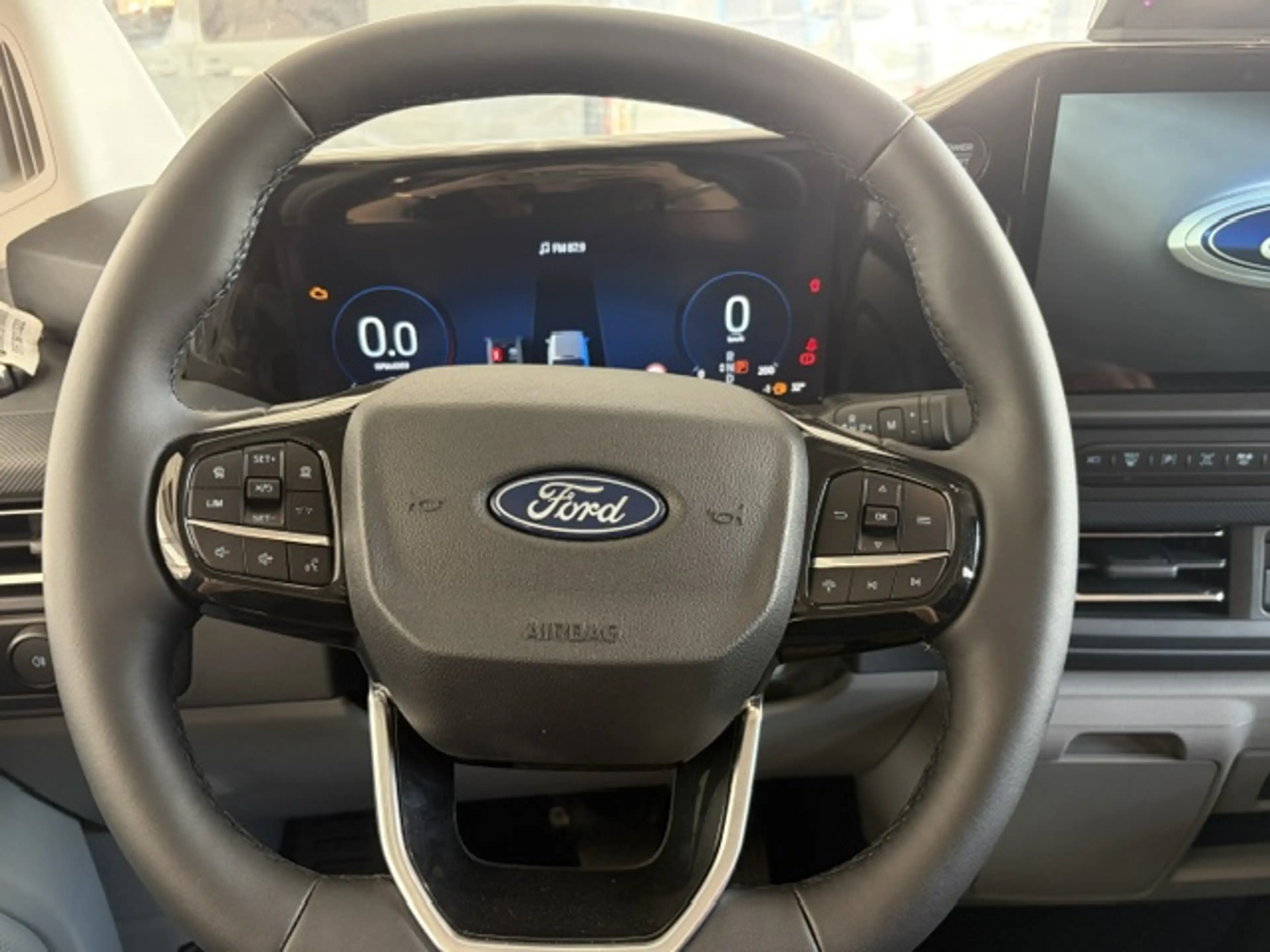 Ford Transit Custom 2.0 TDCi L2H1 Limited 170pk Multi-use 5pl — photo 10