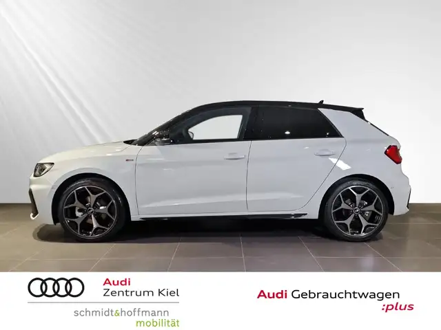 Audi A1 view 3
