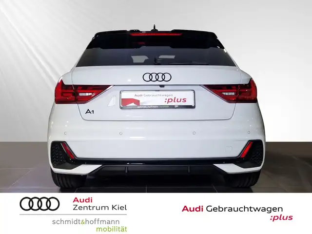 Audi A1 view 5