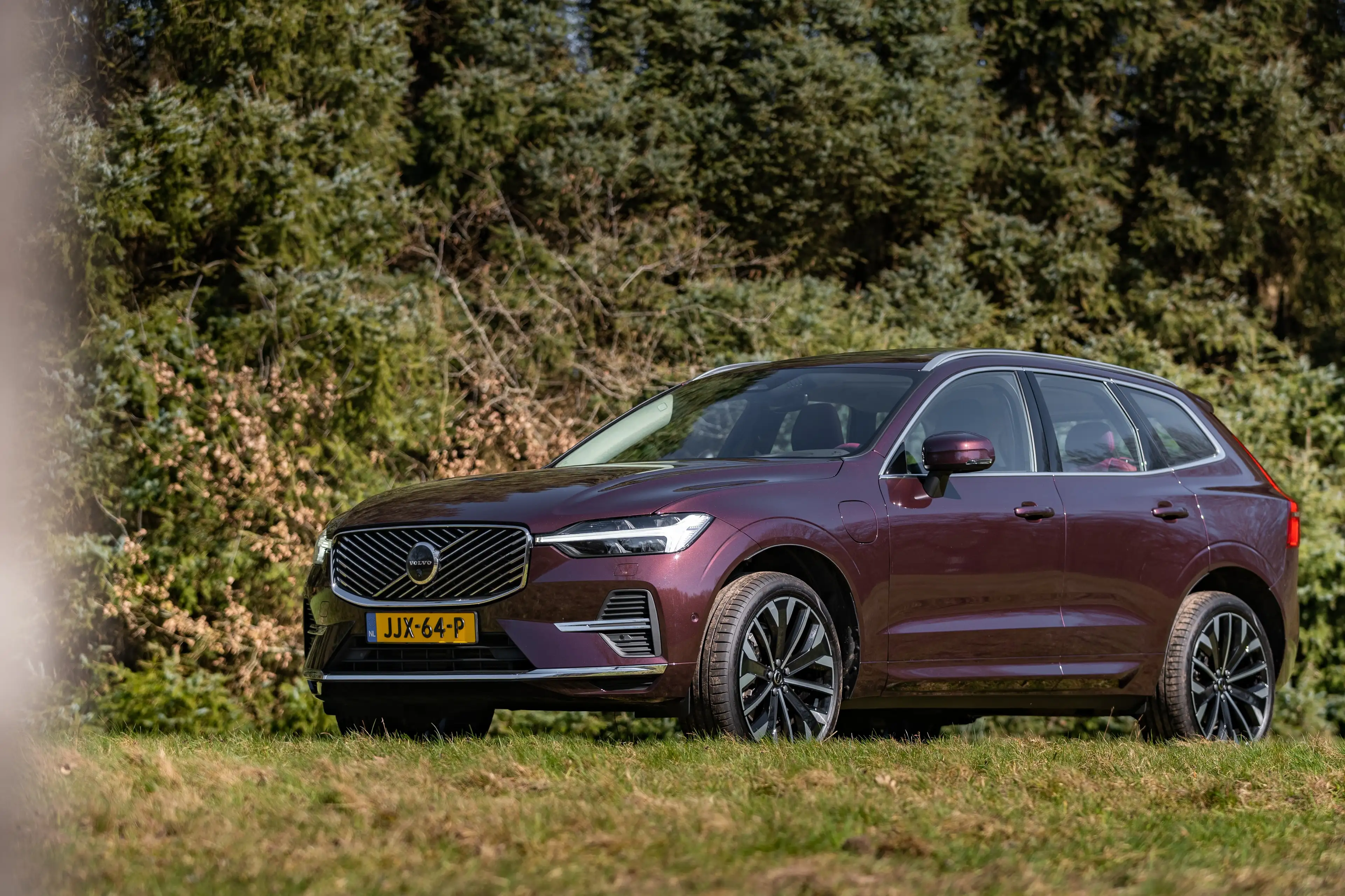 Volvo XC60 T8 Ultra | Rood Leder! | B&W | Luchtvering | Pano — photo 4