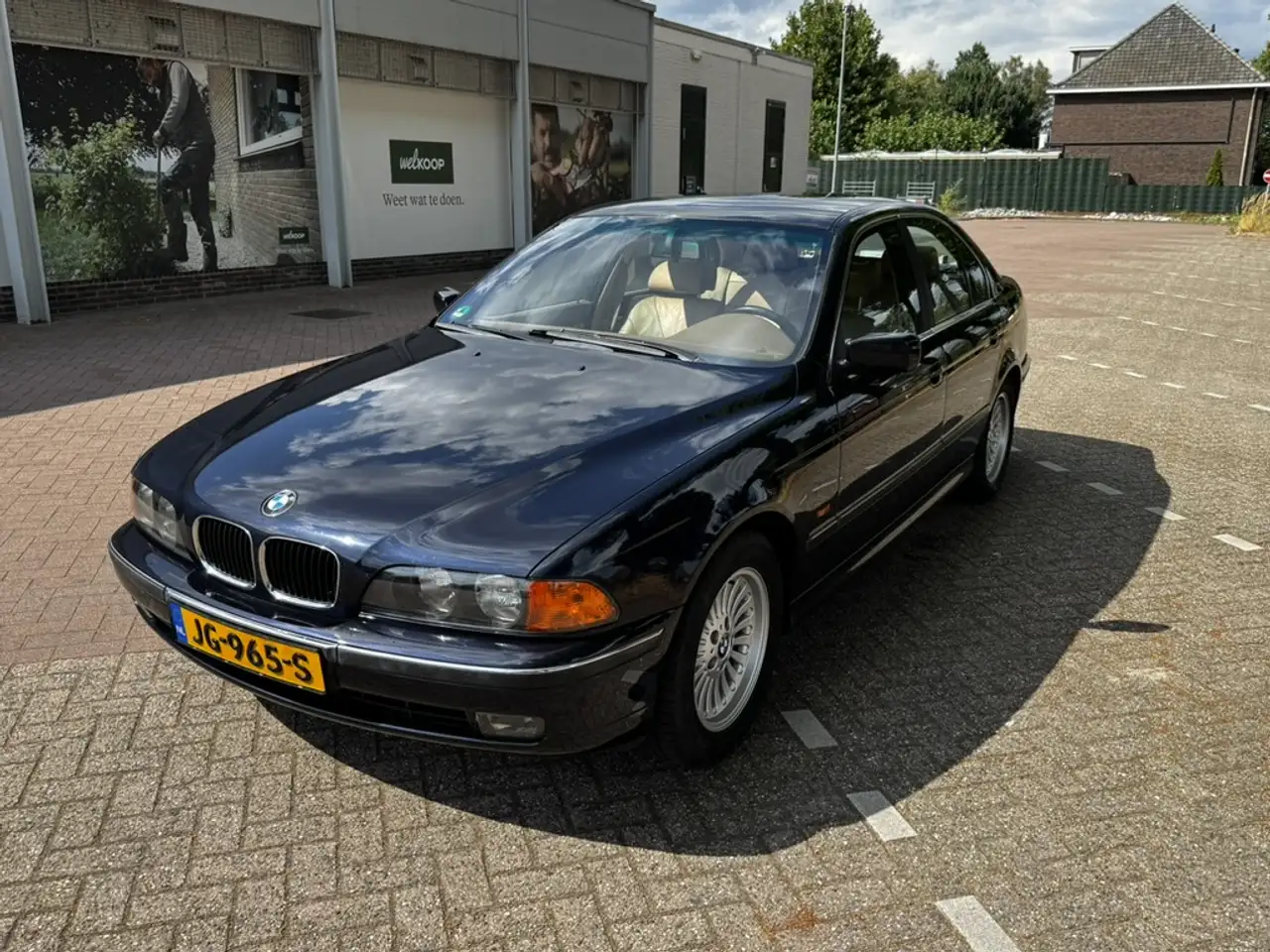 BMW 528 528i, foto 2