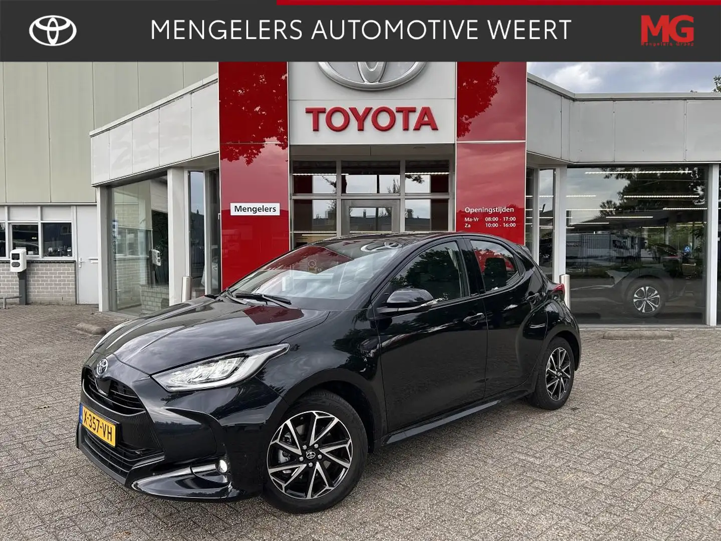 Toyota Yaris 1.5 Hybrid Dynamic | Rijklaar l Apple Carplay l NL Zwart - 1
