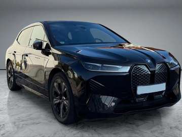iX xDrive40 *Sport*DAPro*PAPro*AHK*SkyLo*Headup