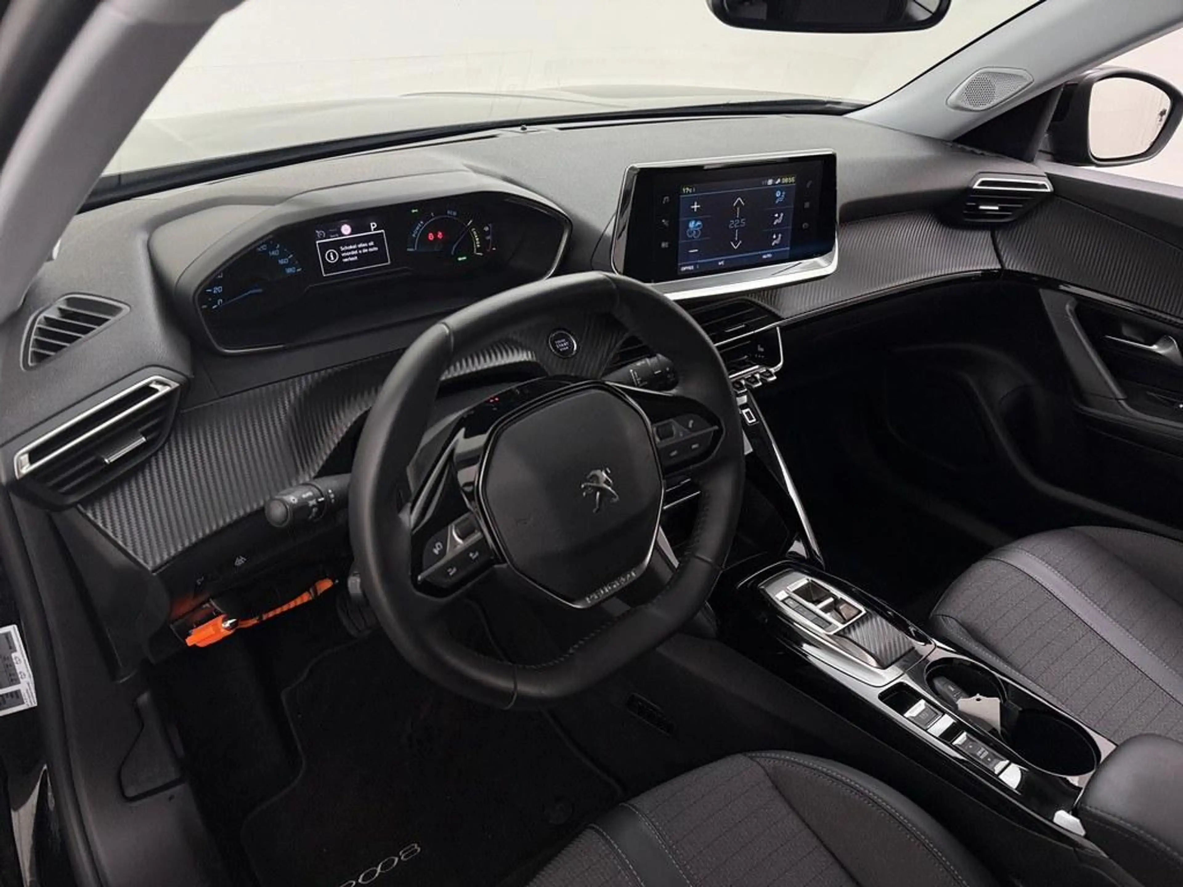 Peugeot e-2008 EV Allure 50 kWh 92% Winterpakket/Nav/Camera — photo 3
