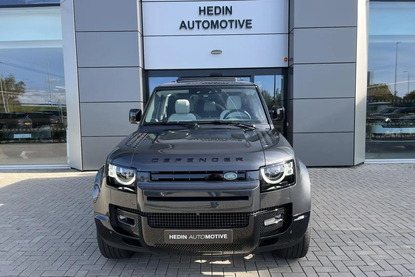 Land Rover Defender P300e 110 X-Dynamic SE | 22 Gloss Black | Elektr. Gris - 2