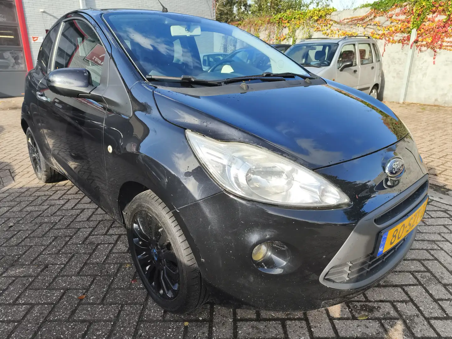 Ford Ka/Ka+ 1.2 Titanium X, APK tot 17-12-2026 Zwart - 1