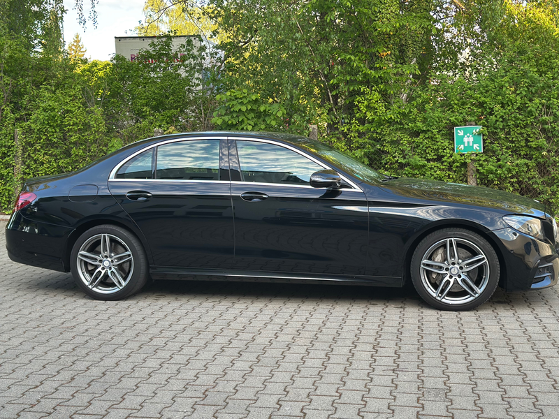 Mercedes-Benz E 400 E 400 4Matic AMG Line — photo 4