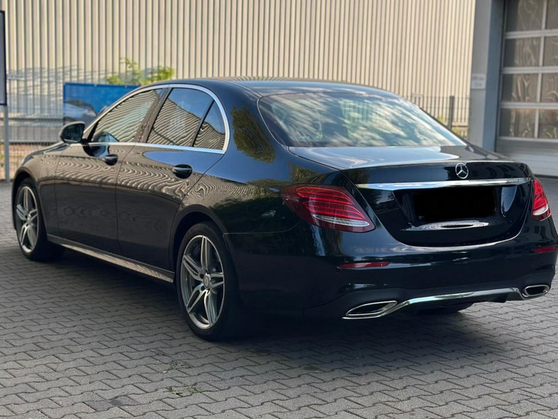 Mercedes-Benz E 400 E 400 4Matic AMG Line — photo 6