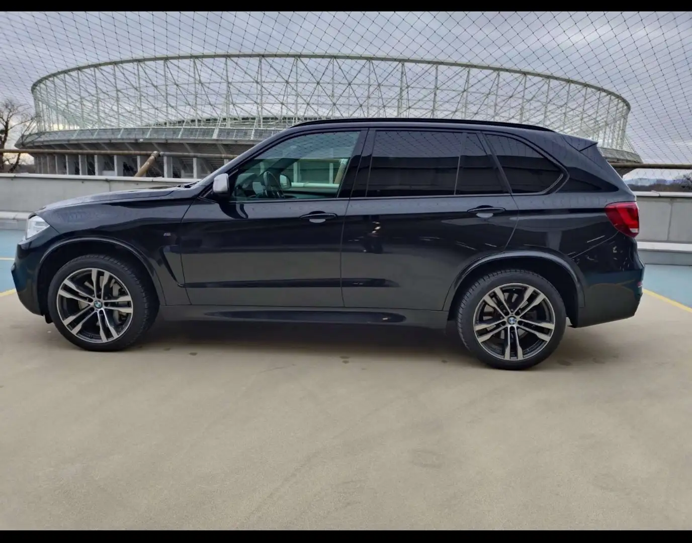 BMW X5 M M50d Österreich-Paket Aut. Schwarz - 2
