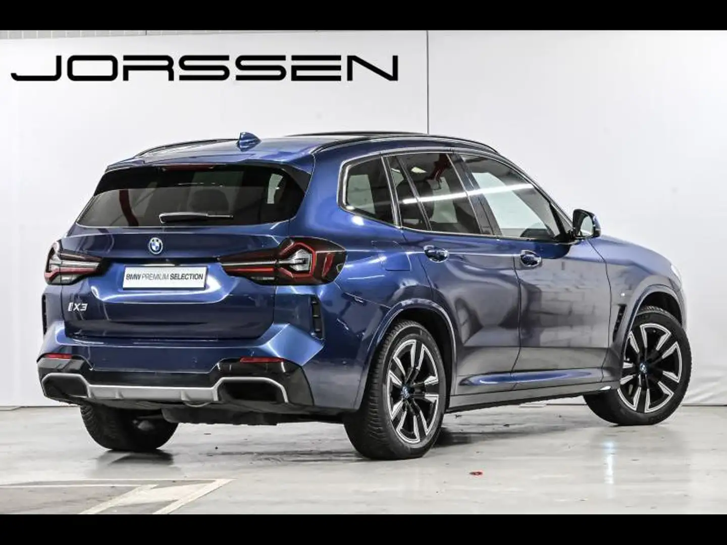 BMW iX3 Inspiring Blau - 2