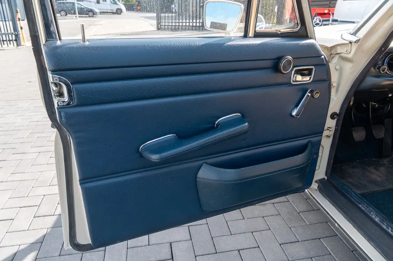 Mercedes-Benz 200 W115 200 /8 *Originallack*unrestauriert*Note 2*, foto 11