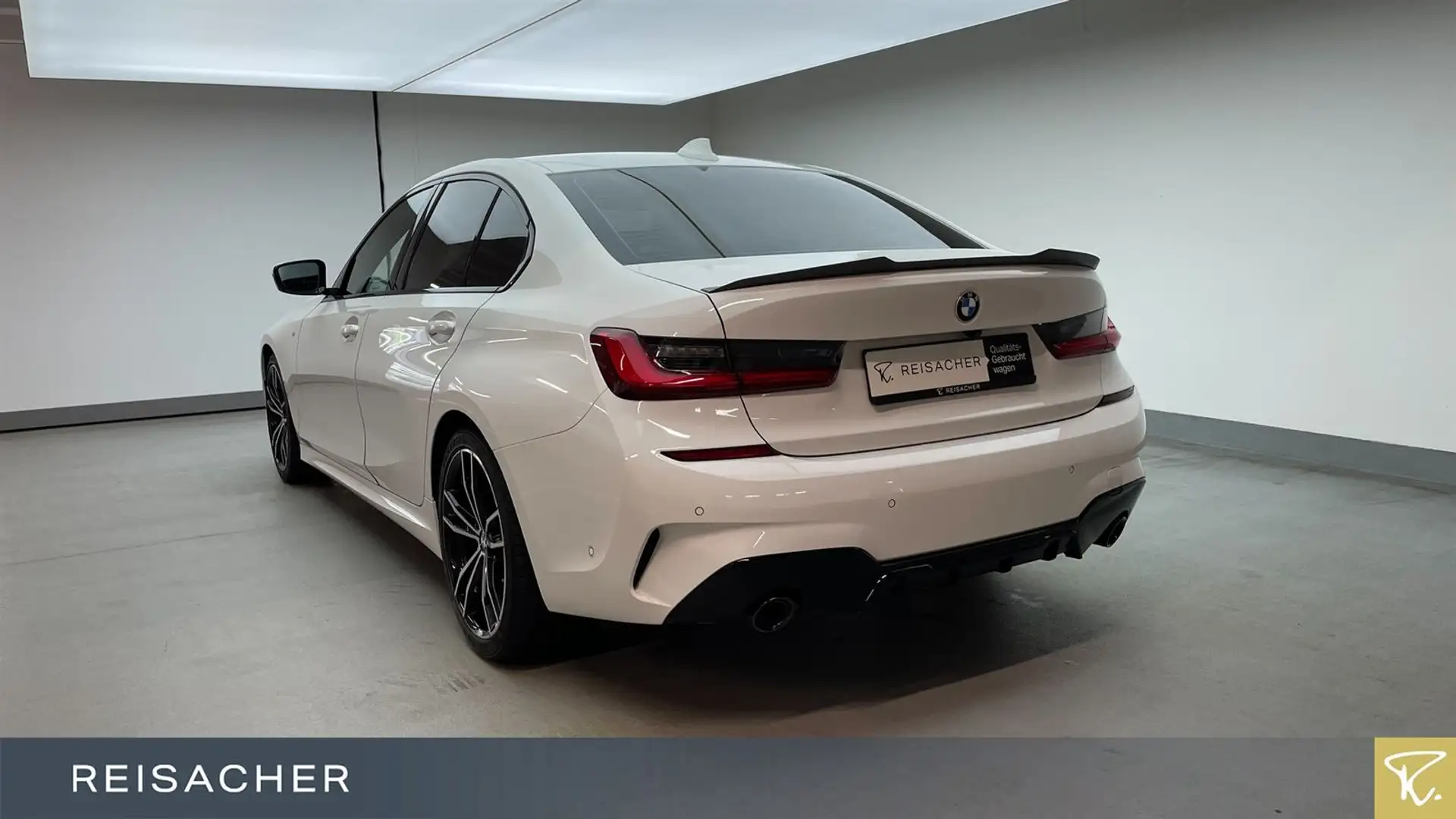 BMW 320 d A Lim.M-Paket,HUD,DrA,Lenkradhz,Sportsitz Weiß - 2