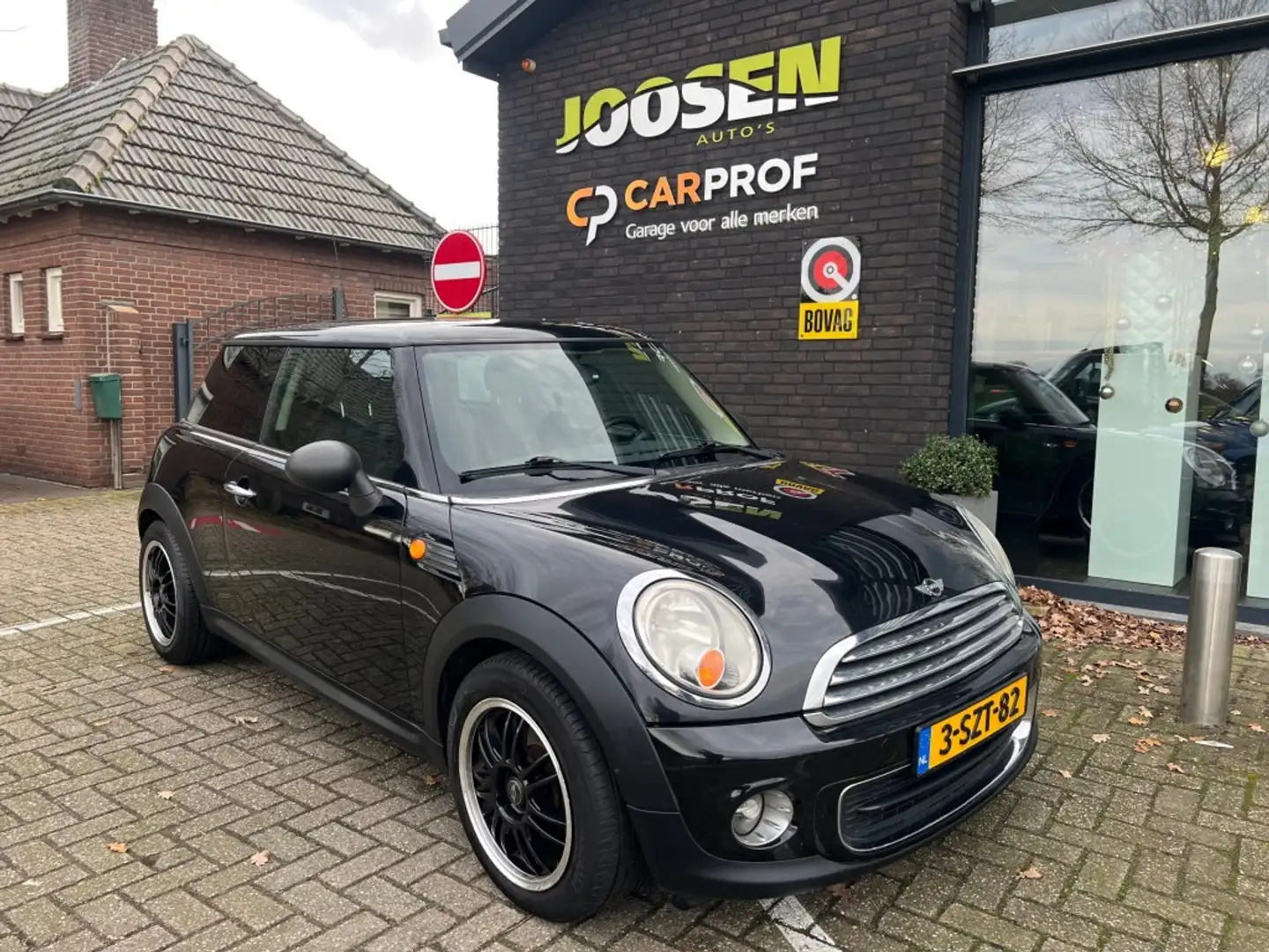 MINI Cooper 1.6 ONE Black - 1