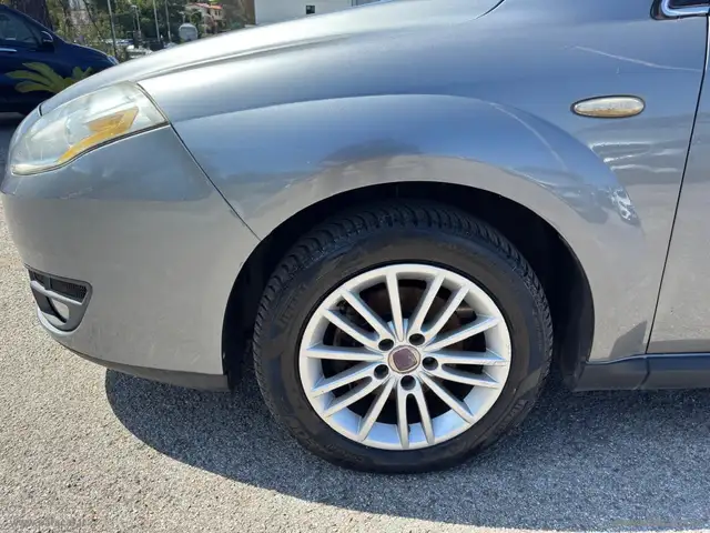 Fiat Croma view 5