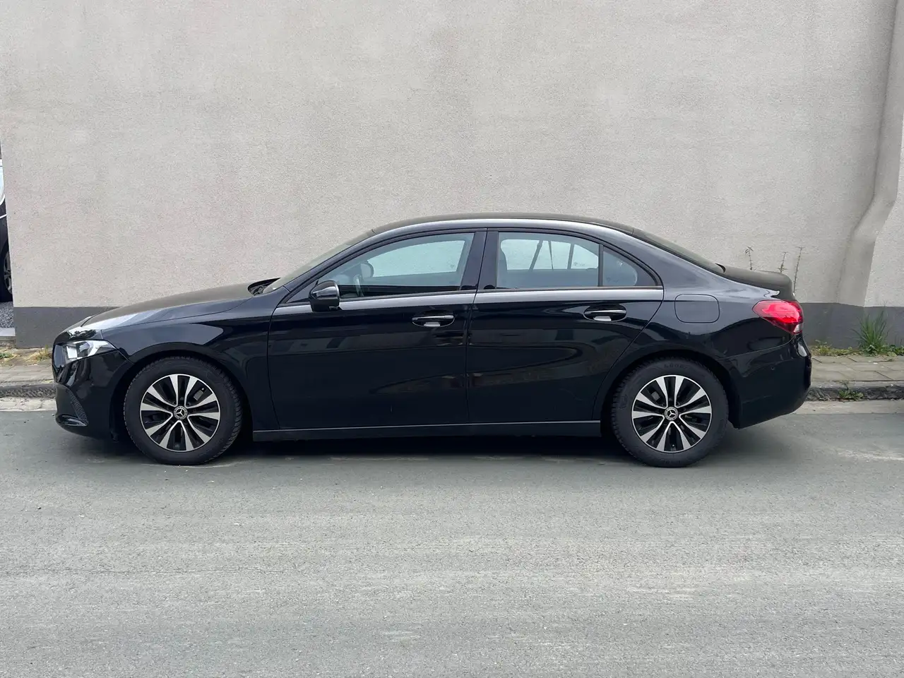 Mercedes-Benz CLA 180