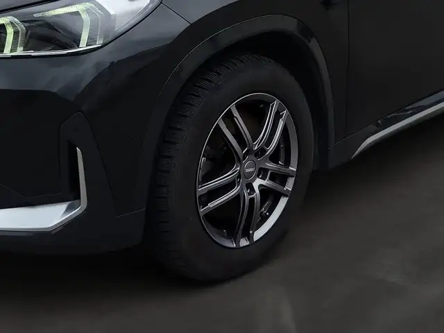 BMW X1 view 10