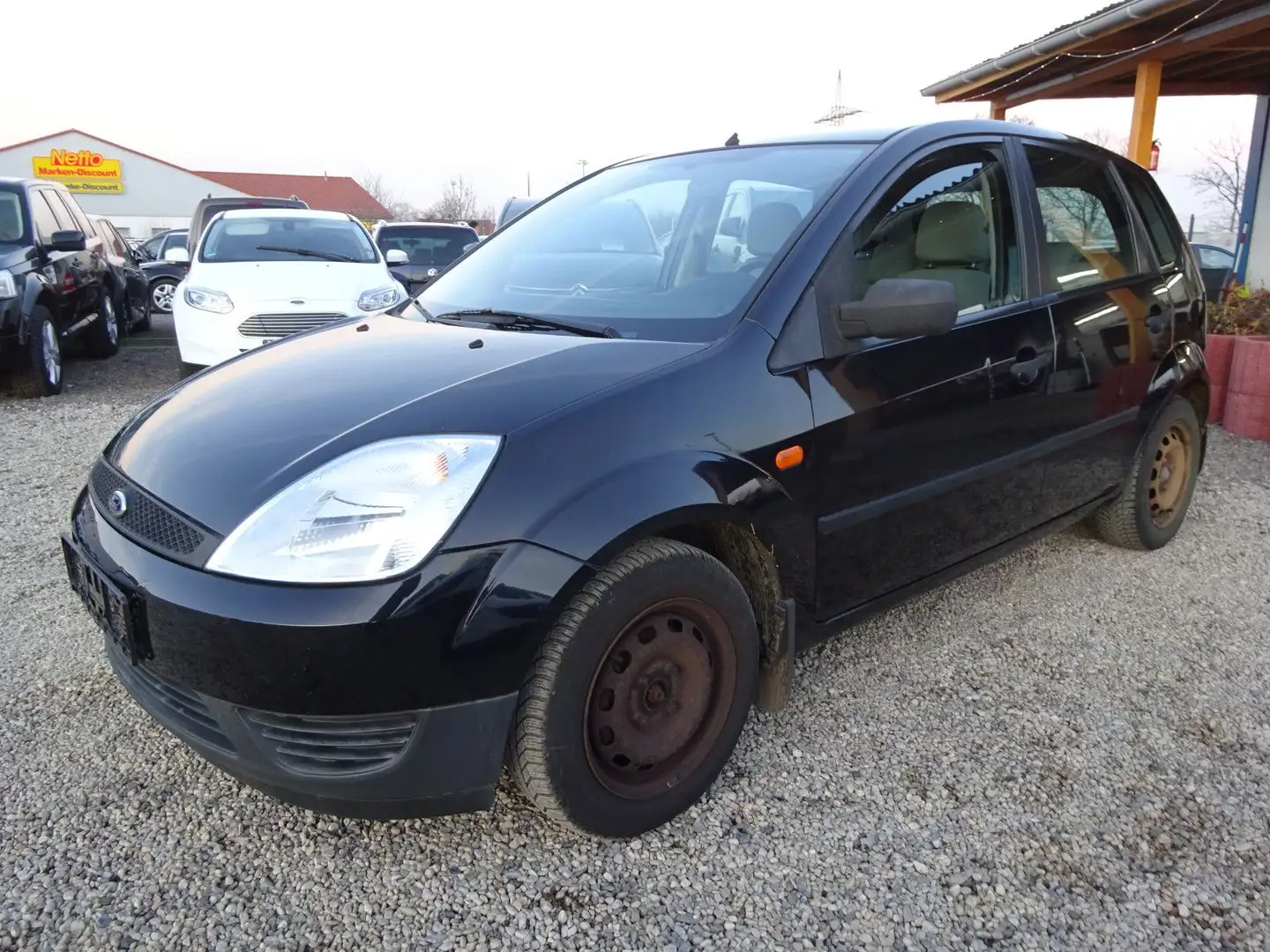 Ford Fiesta 1.4 16V Ambiente Schwarz - 1