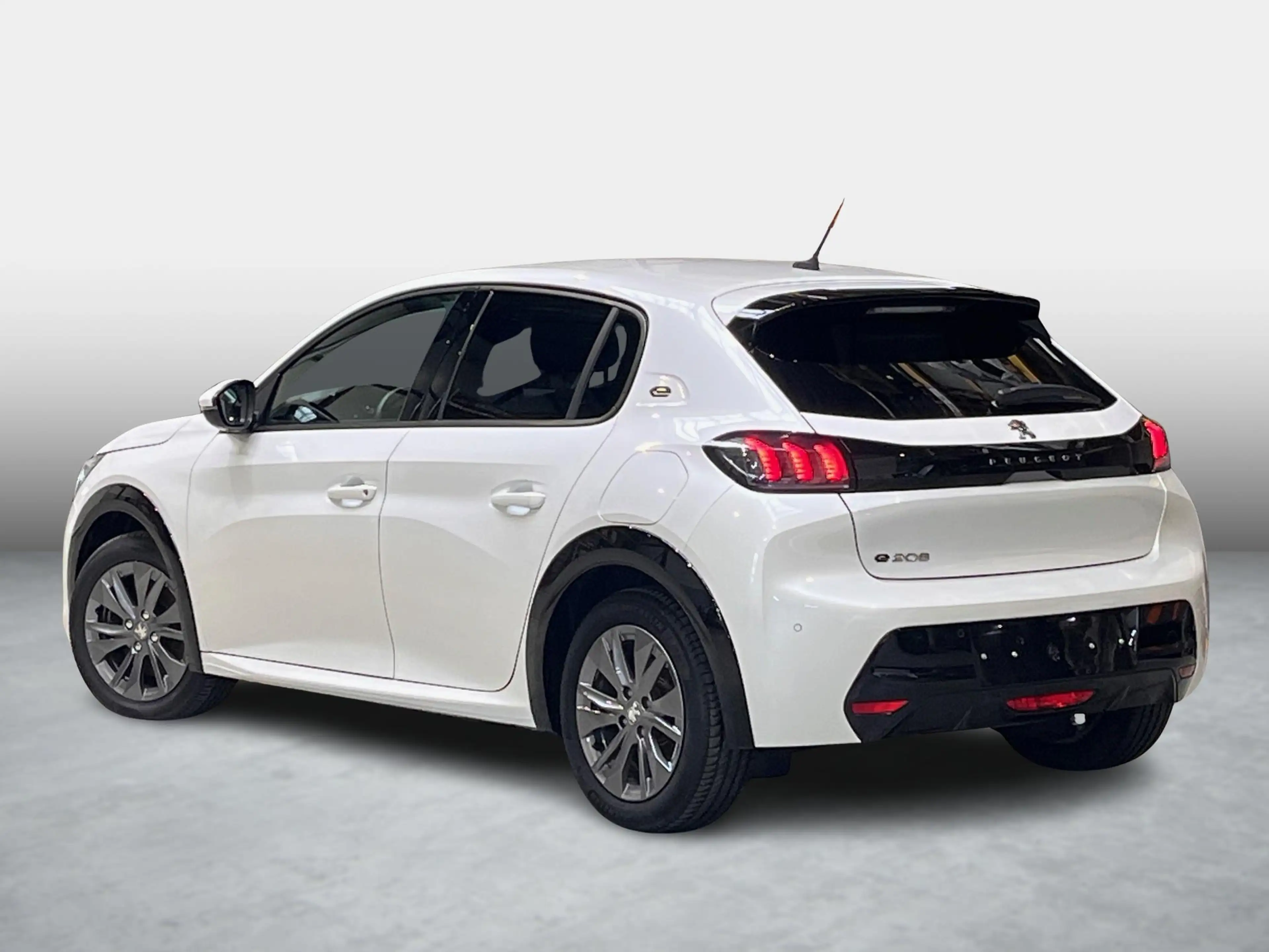 Peugeot e-208 e-208 Active — photo 2