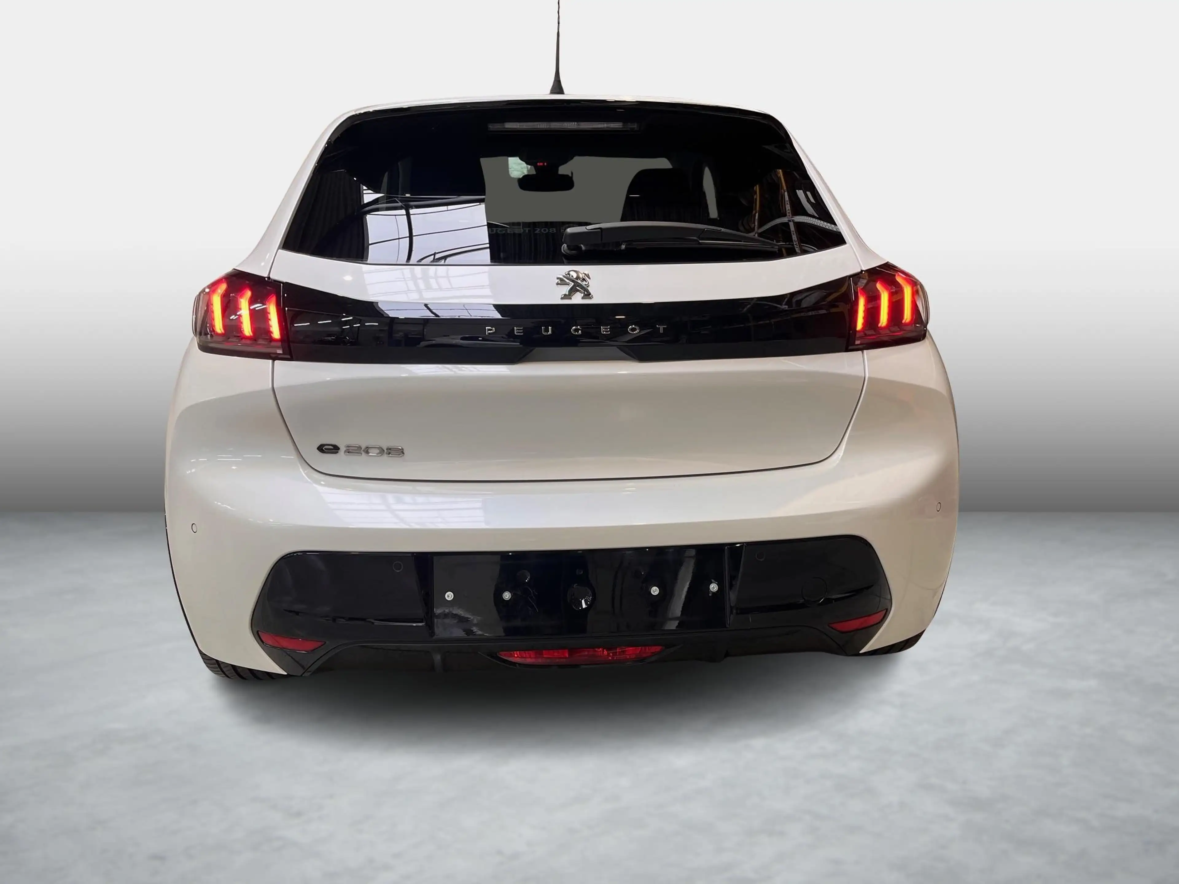 Peugeot e-208 e-208 Active — photo 5