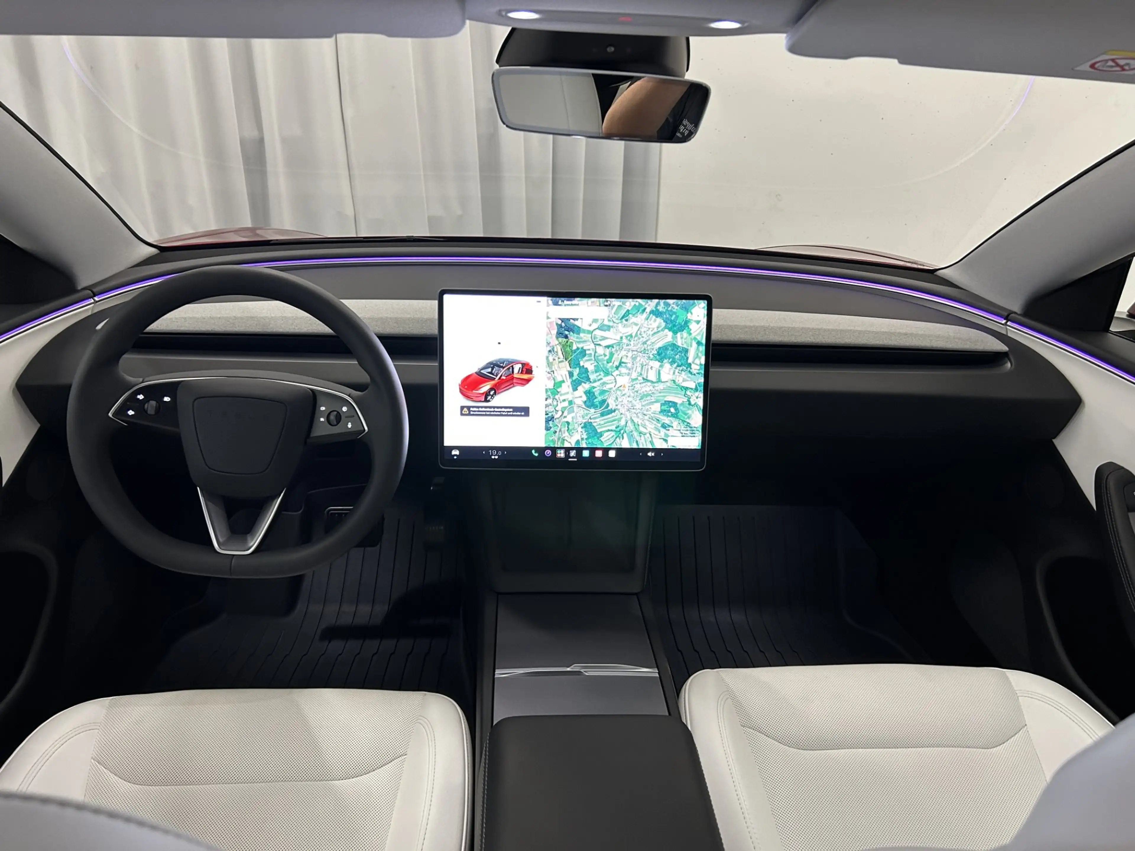 Tesla Model 3 Long Range AWD — photo 9