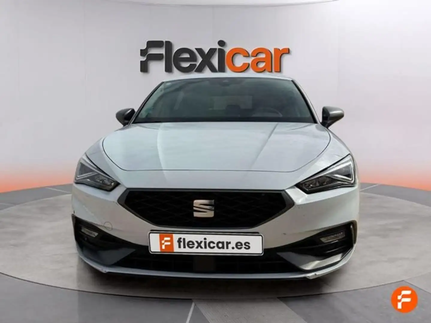 SEAT Leon 1.0 TSI S&S FR 25º Aniversario 110 Blanco - 2