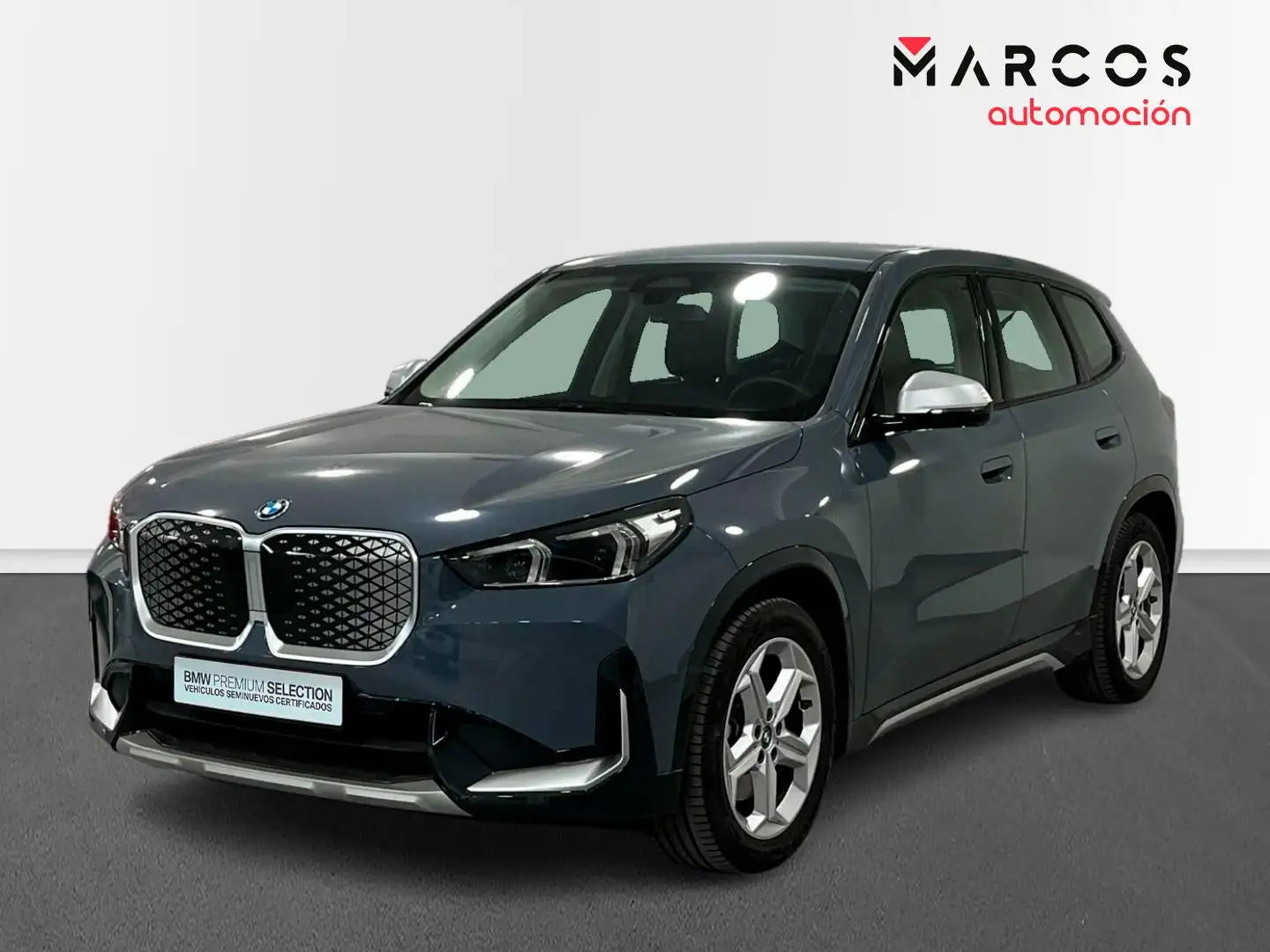 BMW iX1 xDrive30A - 1