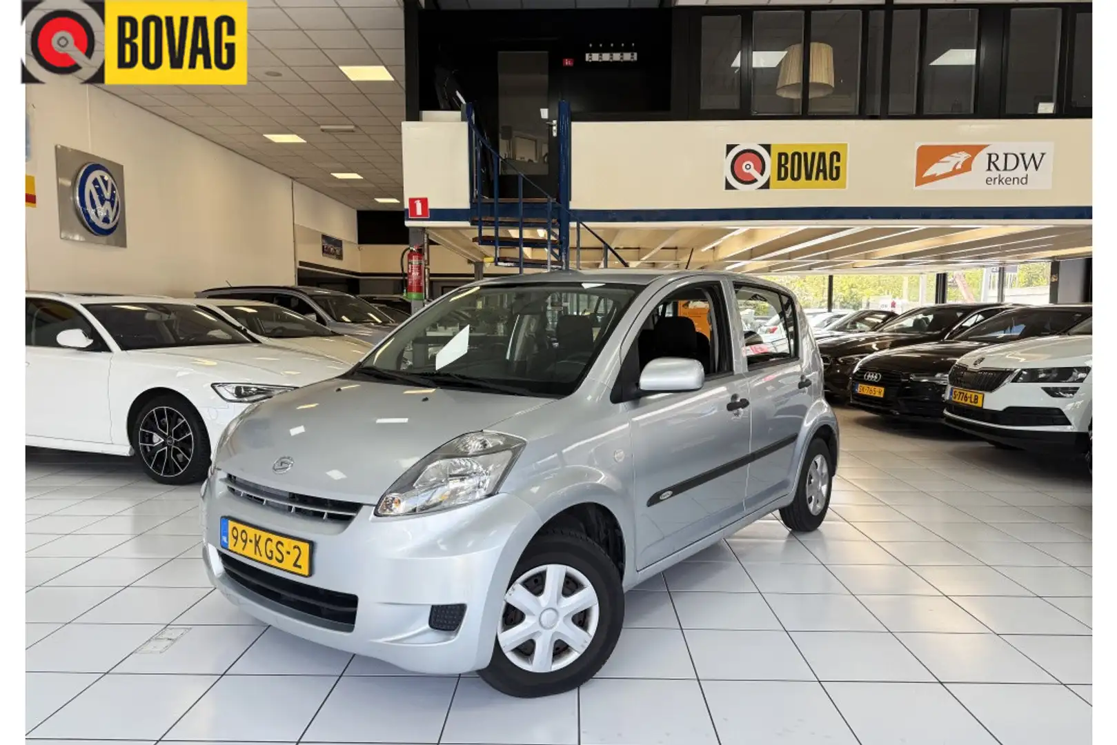 Daihatsu Sirion 2 1.0-12V Trend Gris - 1