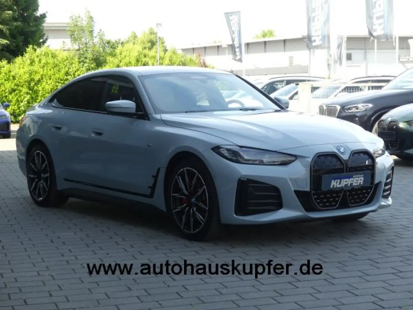 BMW i4 eDrive 40 M Sportpak. PRO ACC°360°-19-HarmKa Gris - 2