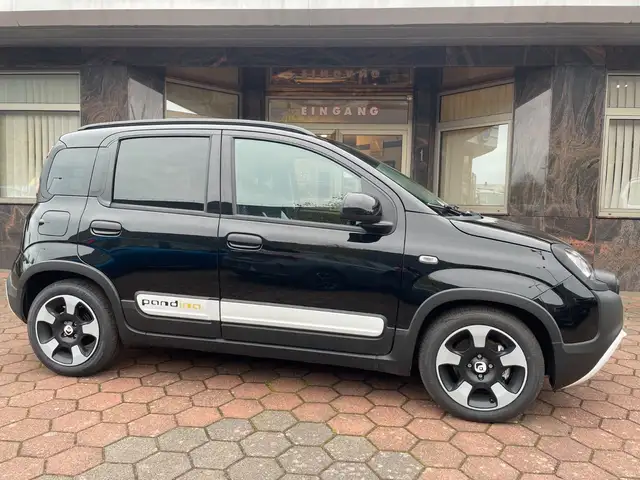 Fiat Pandina Cross New Panda / Panda Hybrid