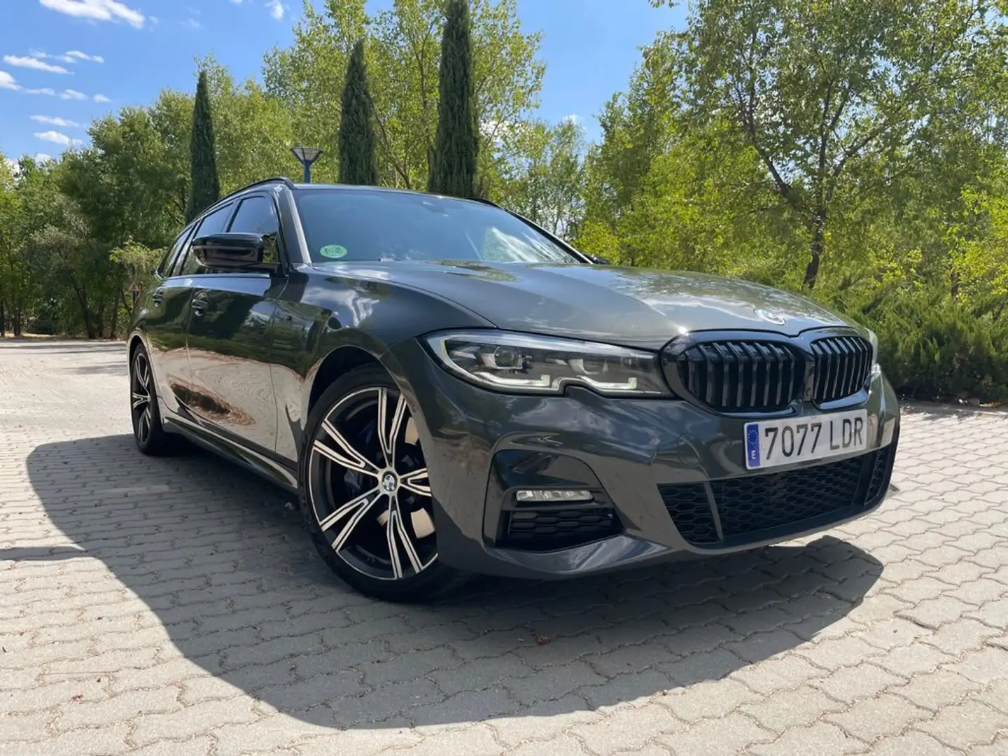 BMW Active Hybrid 3 330i xDrive Touring Grigio - 2