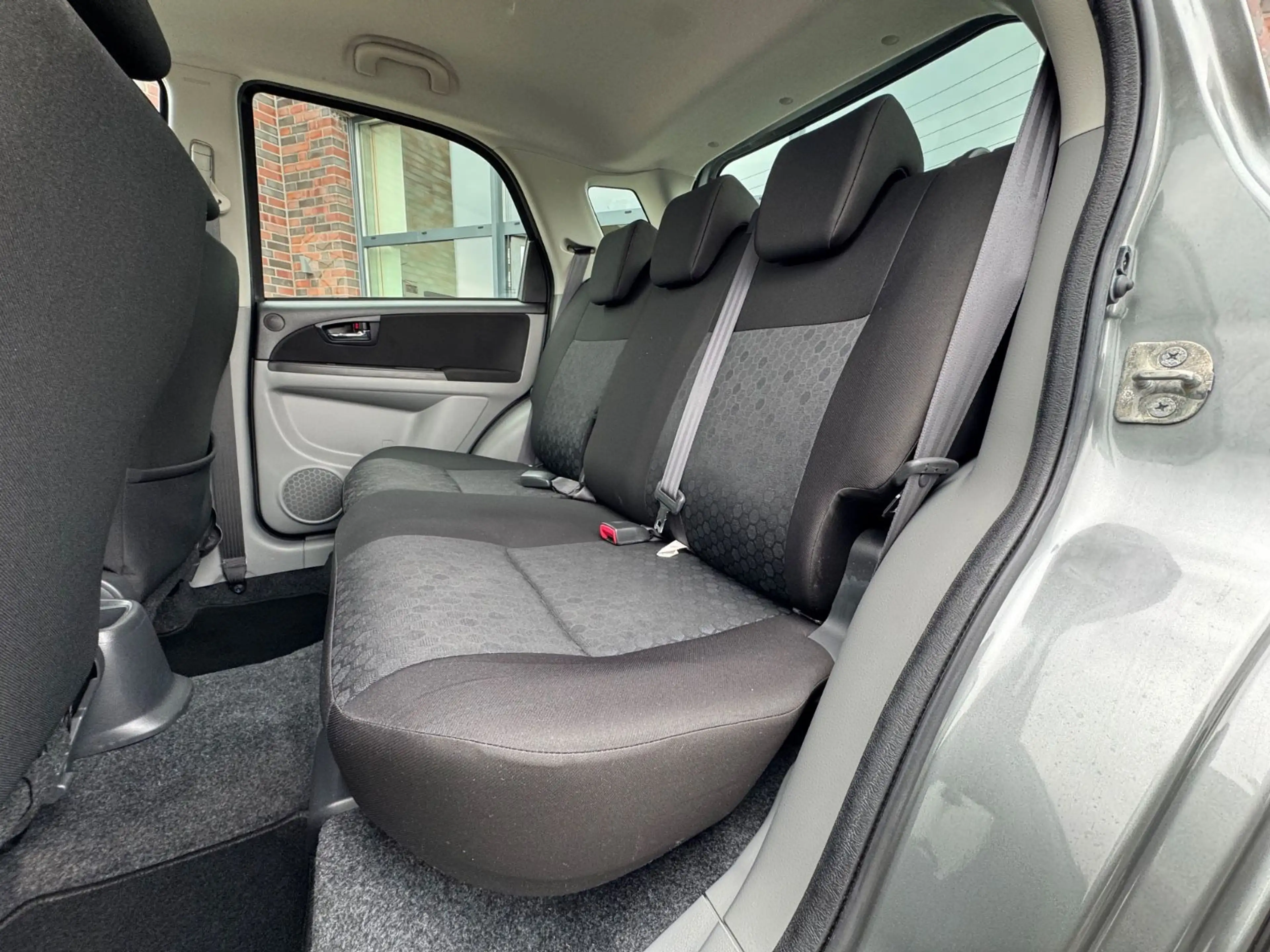 Suzuki SX4 Style *Navi*Klima*2te Hand*Top Zustand* — photo 19