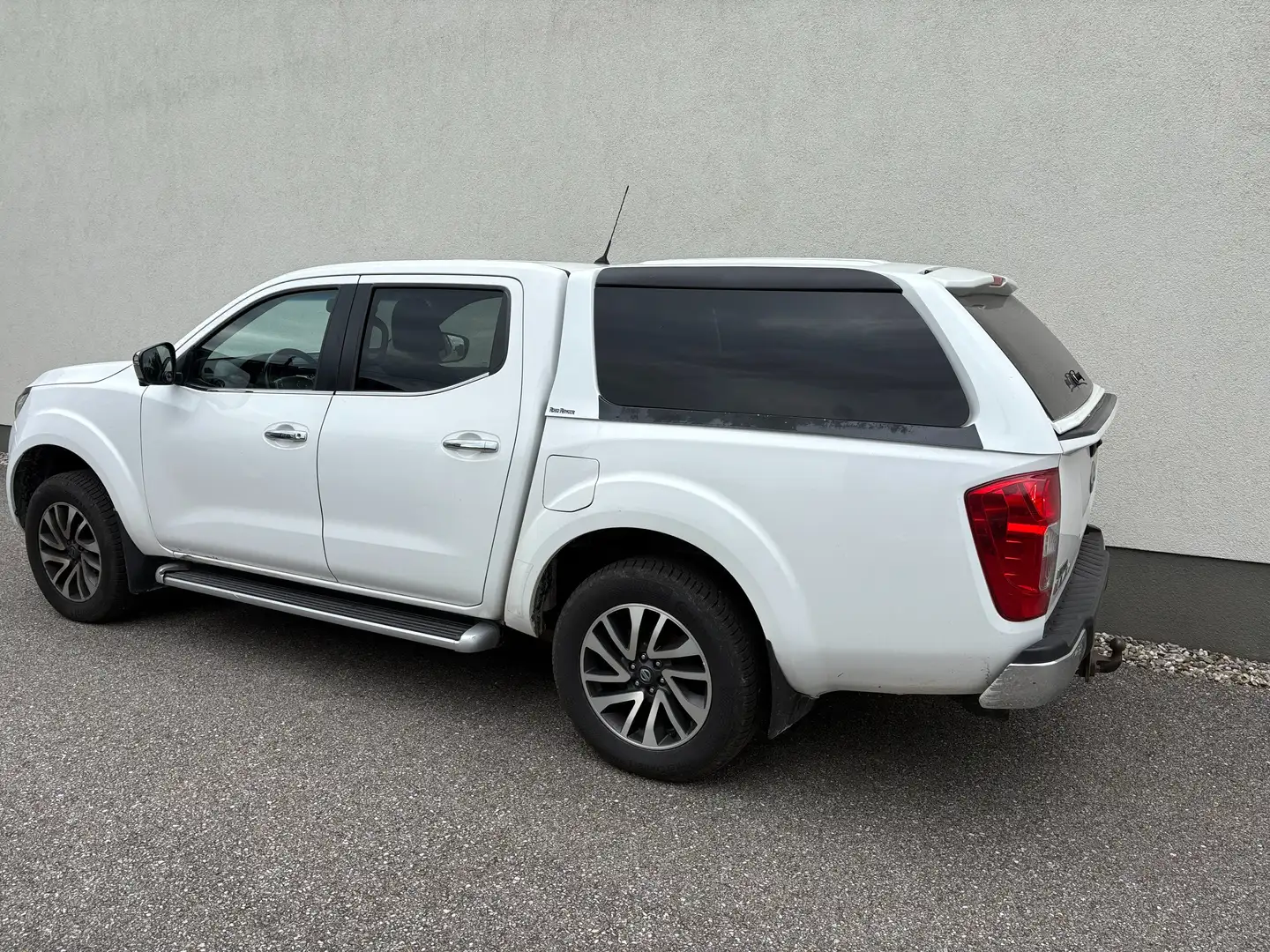Nissan NP300 Navara D231 Weiß - 2
